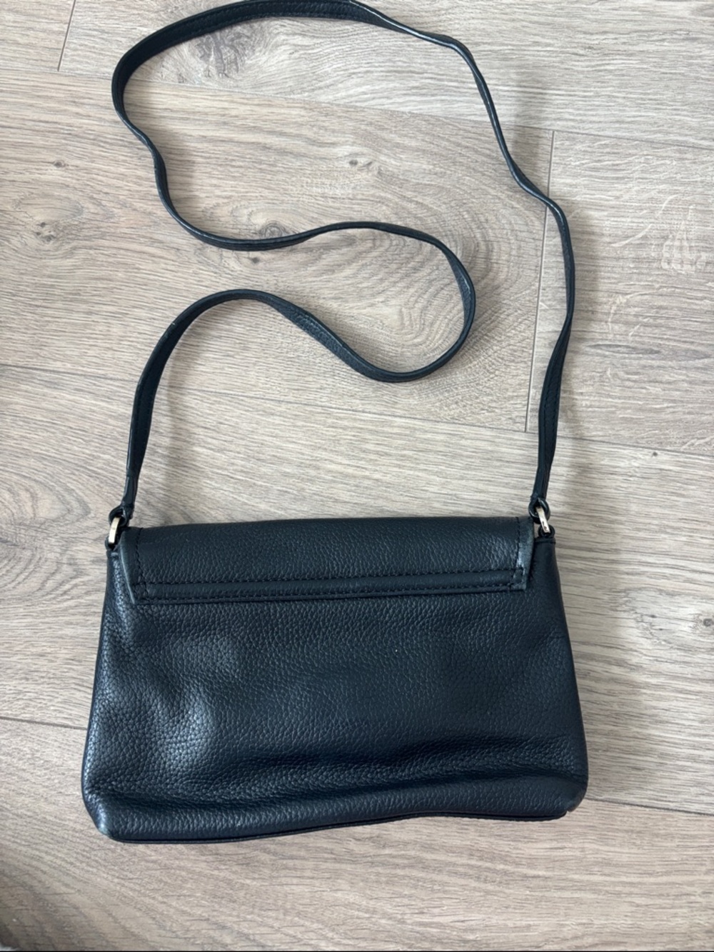 Kate Spade Black Leather Crossbody Bag, Magnetic closure - Picture 3 of 3